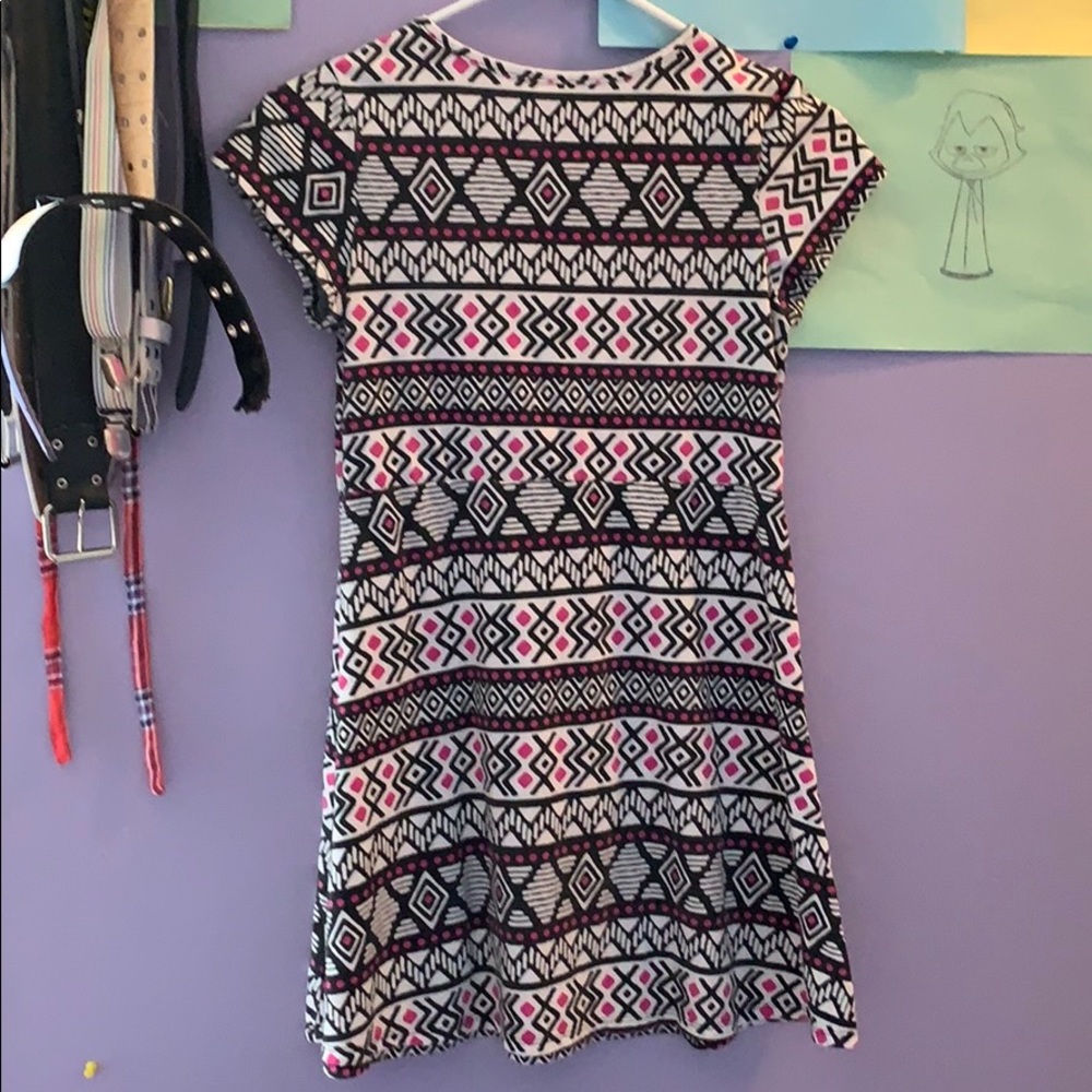 Dress - Picture 4 of 4